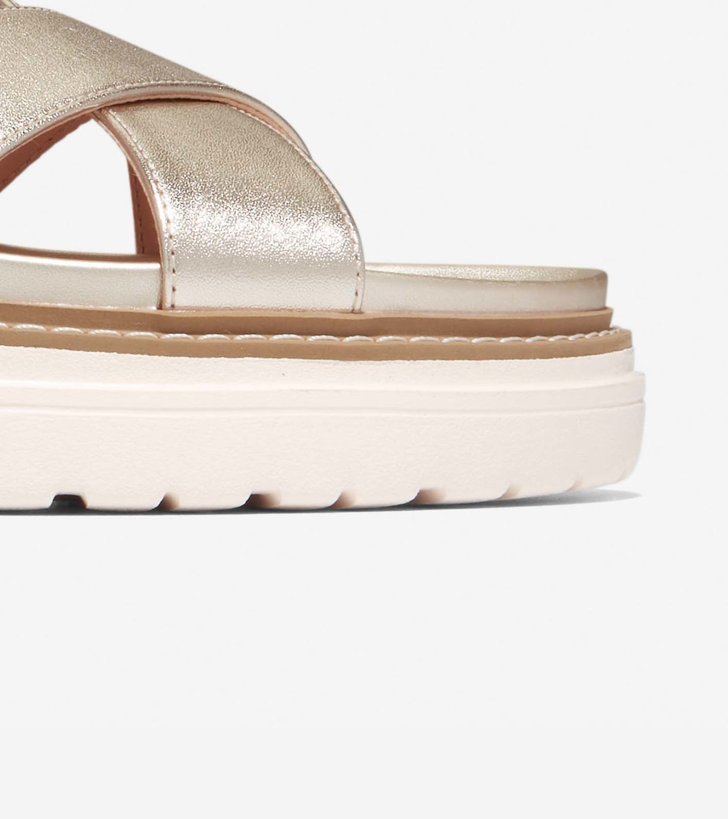 W28899:SOFT GOLD LTR