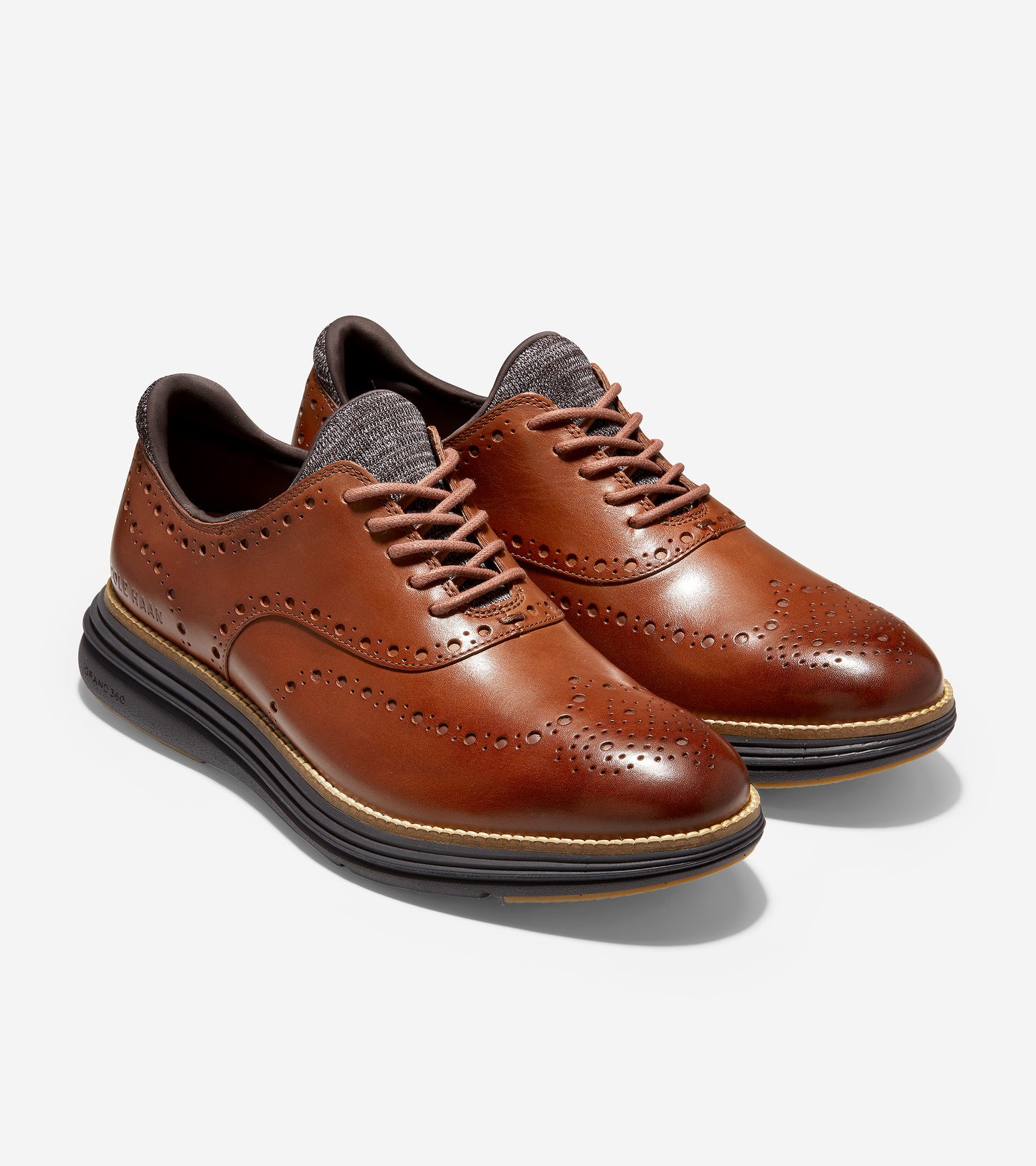 ColeHaan-ØriginalGrand Ultra Wingtip Oxford-c32062-Woodbury Leather-Java