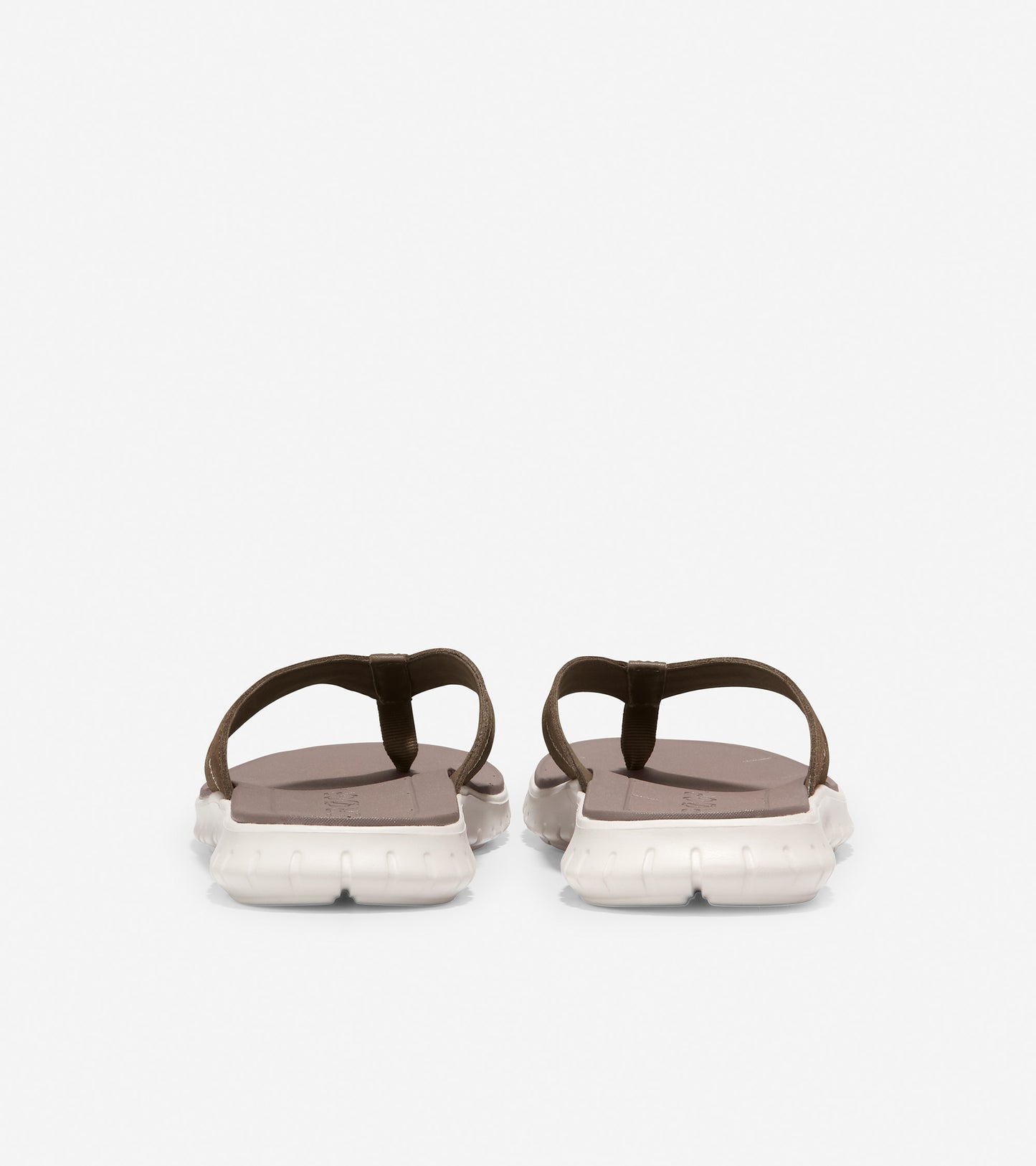 c35174-Men's ZERØGRAND Thong Sandal-Riverstone-Oyster