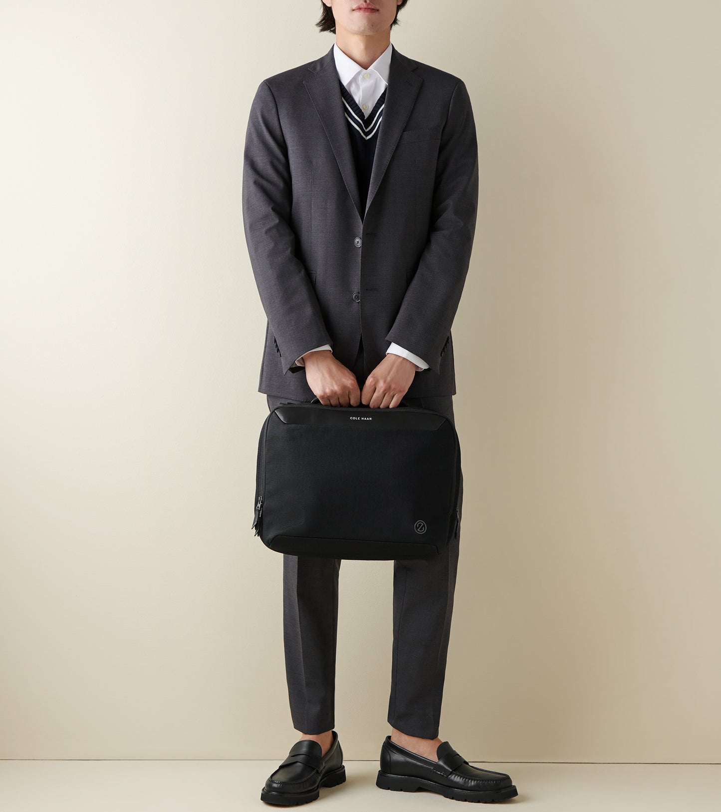 F12143-ZERØGRAND Attache-Black