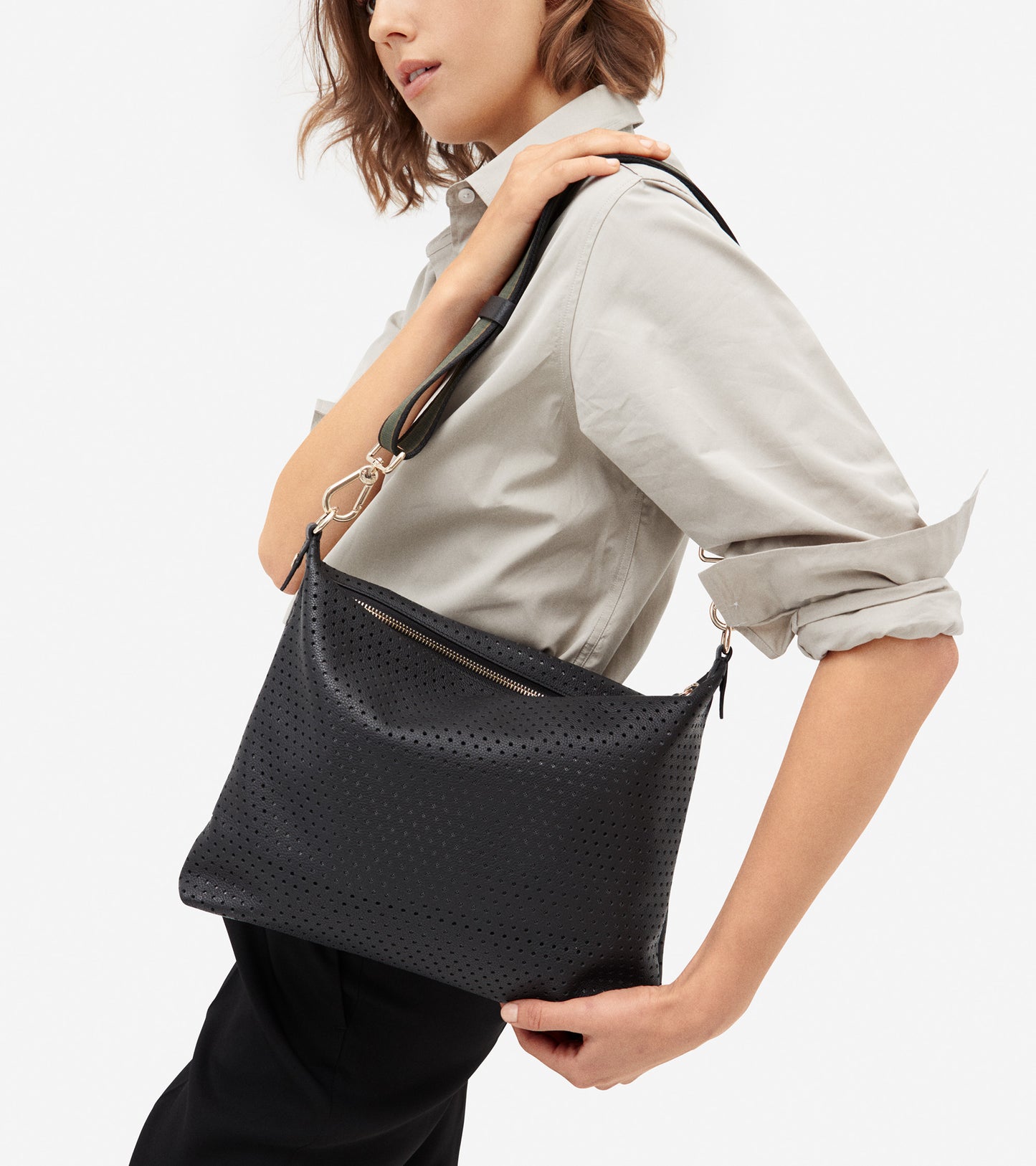 u05622-CH 3-in-1 Tote-Olive Perforated