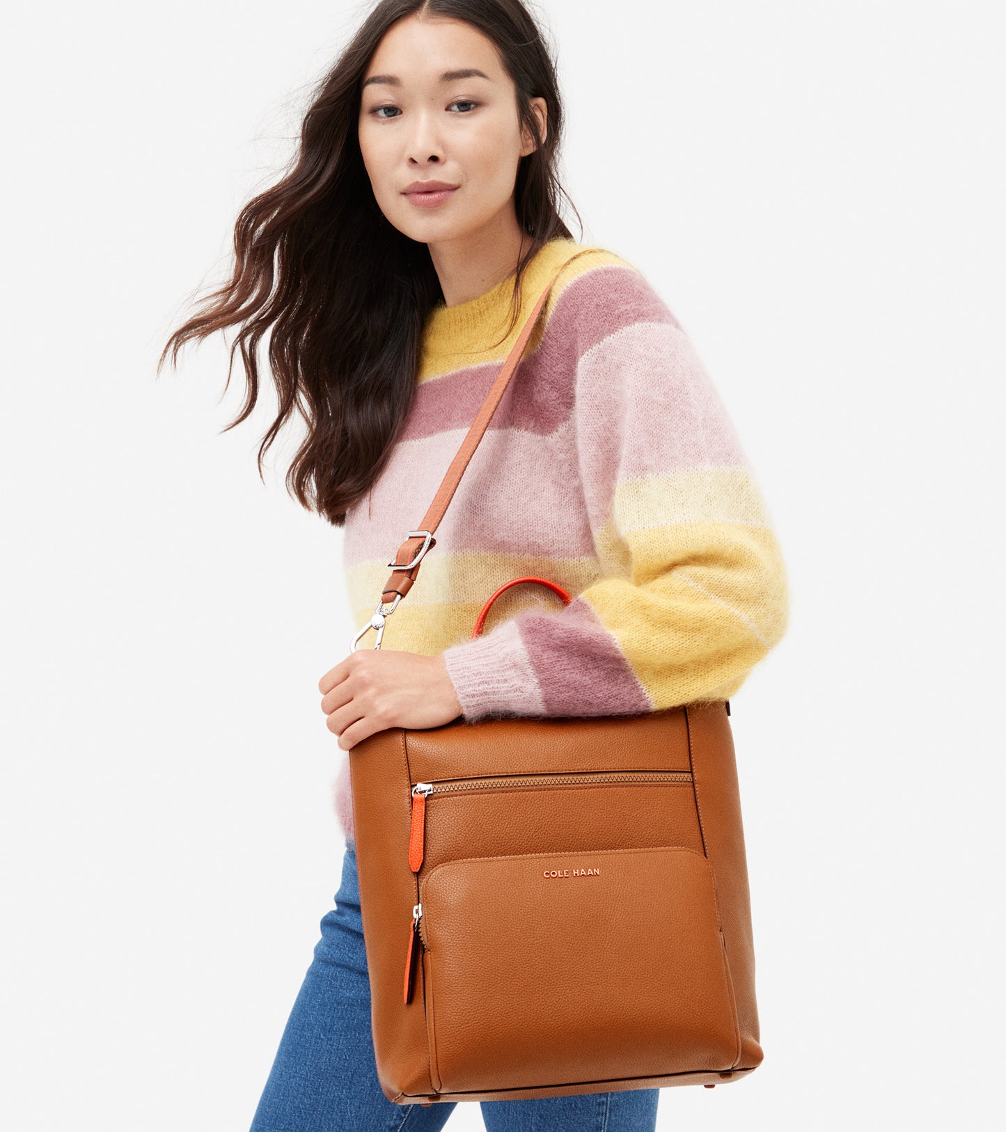 u05713-Commuter Convertible Backpack-British Tan