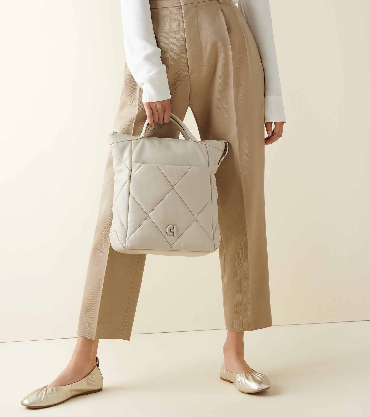 U06271-Grand Ambition Small Convertible Puff Backpack-Silver Birch