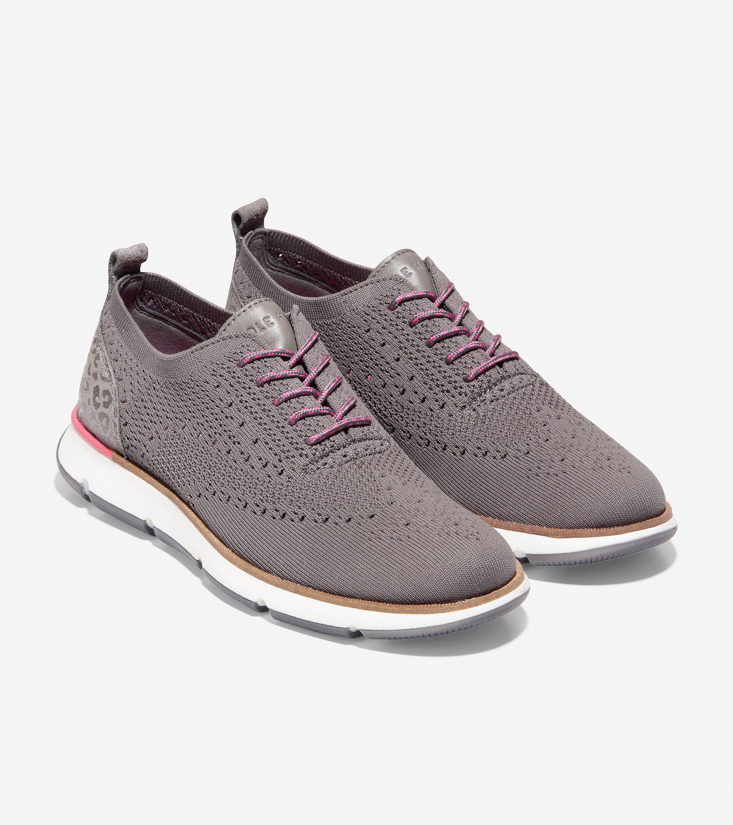 w24067-4.ZERØGRAND Oxford-Charcoal Grey Stitchlite™