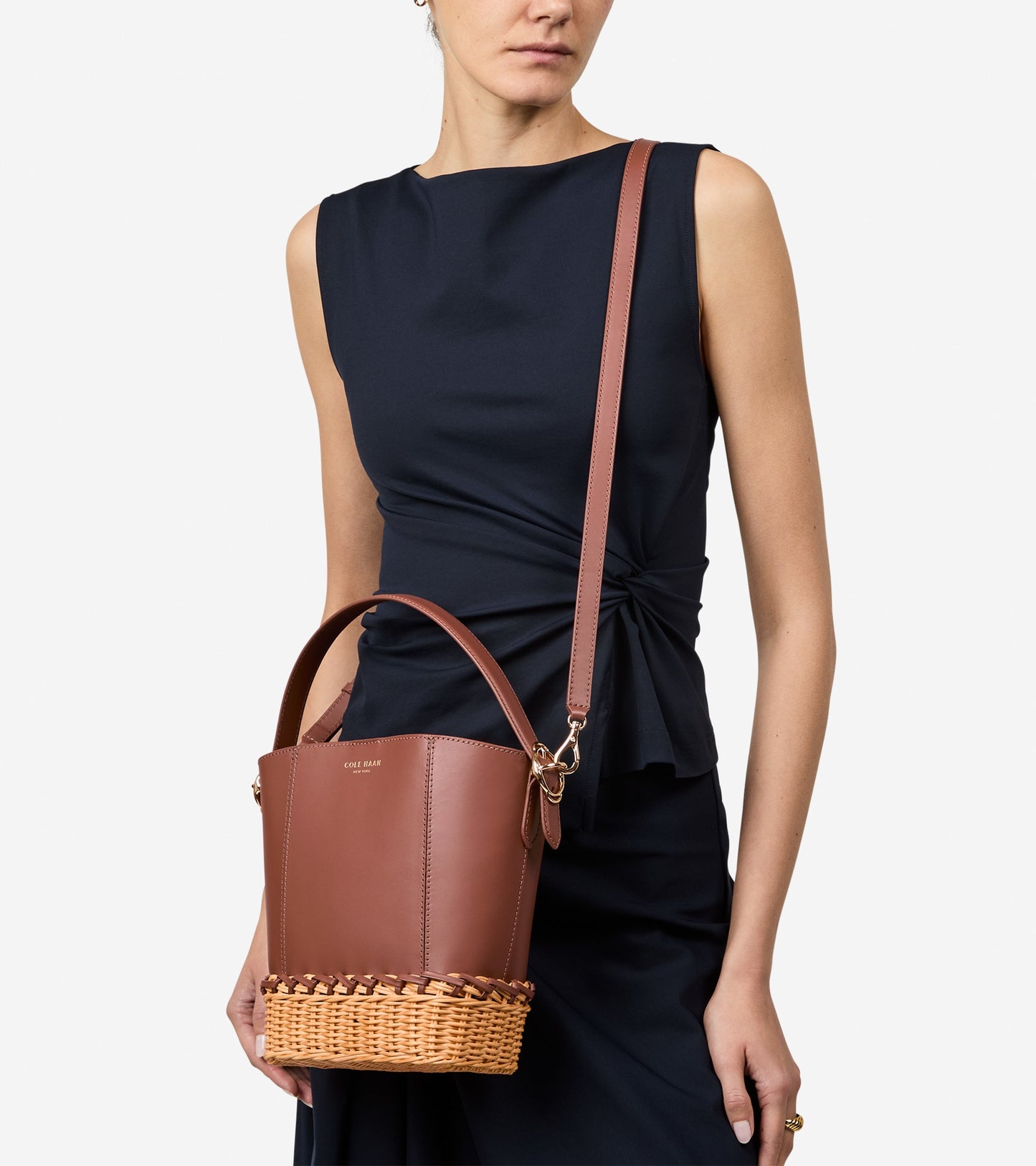U08466:DK CUOIO WICKER:0000
