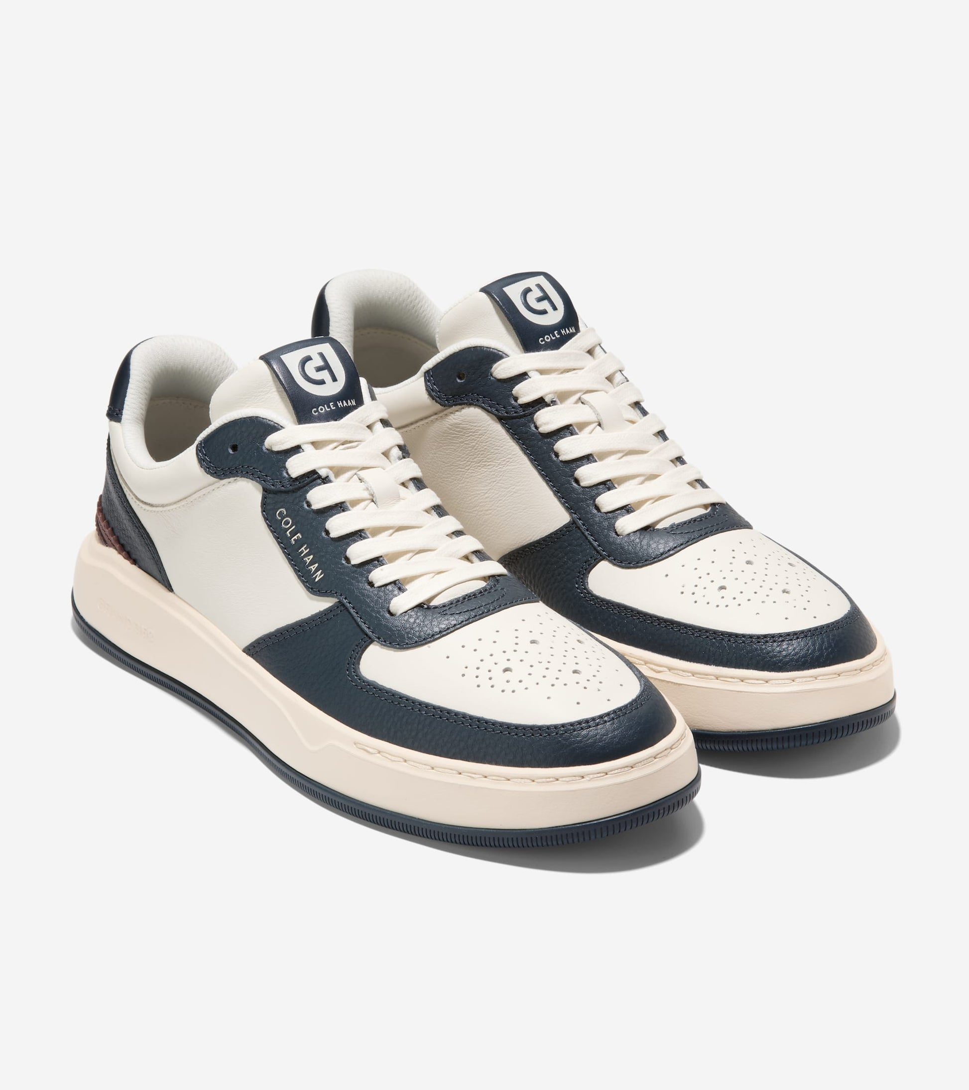 grandpro crossover sneaker