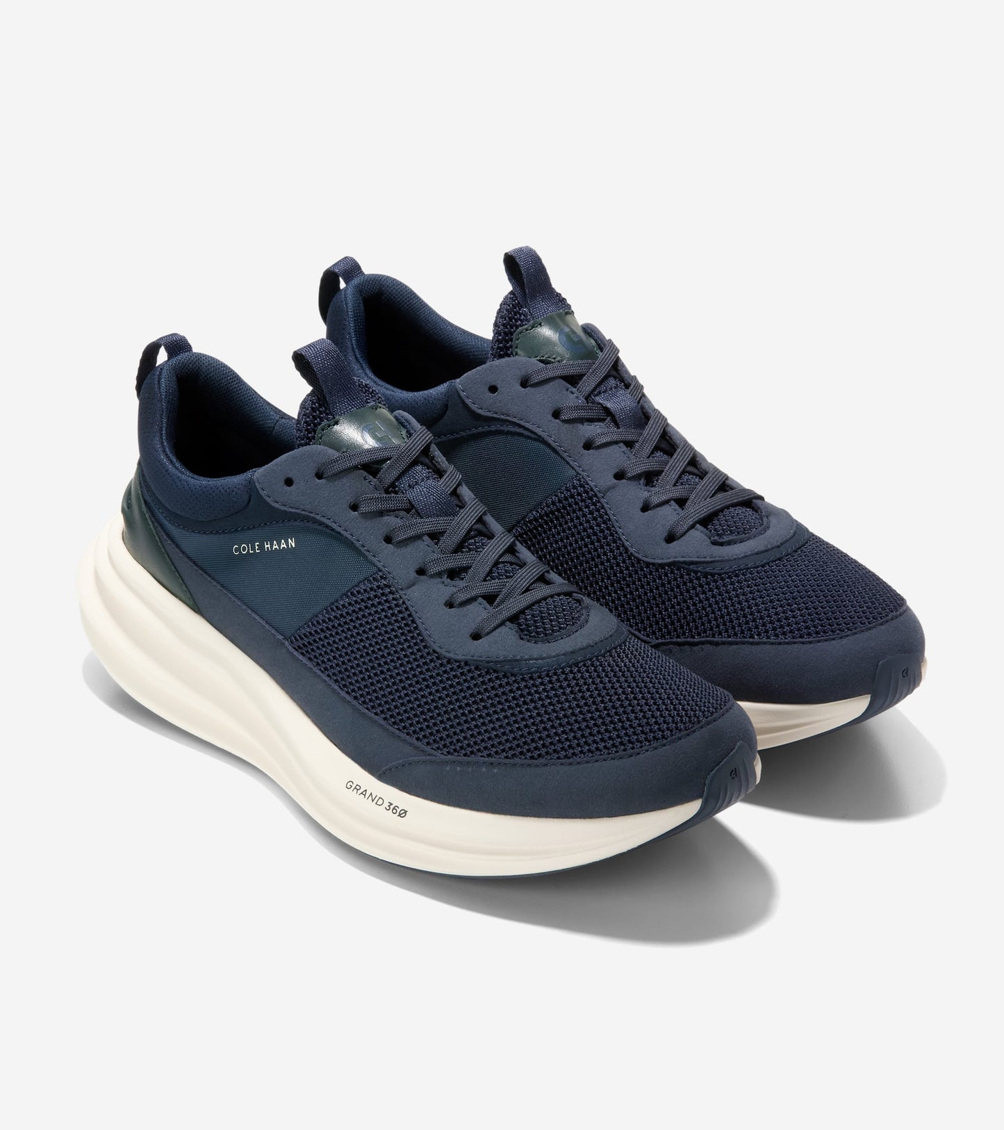 Men's ØriginalGrand Quadstreak Running Sneakers - Style C39641 - Angle E