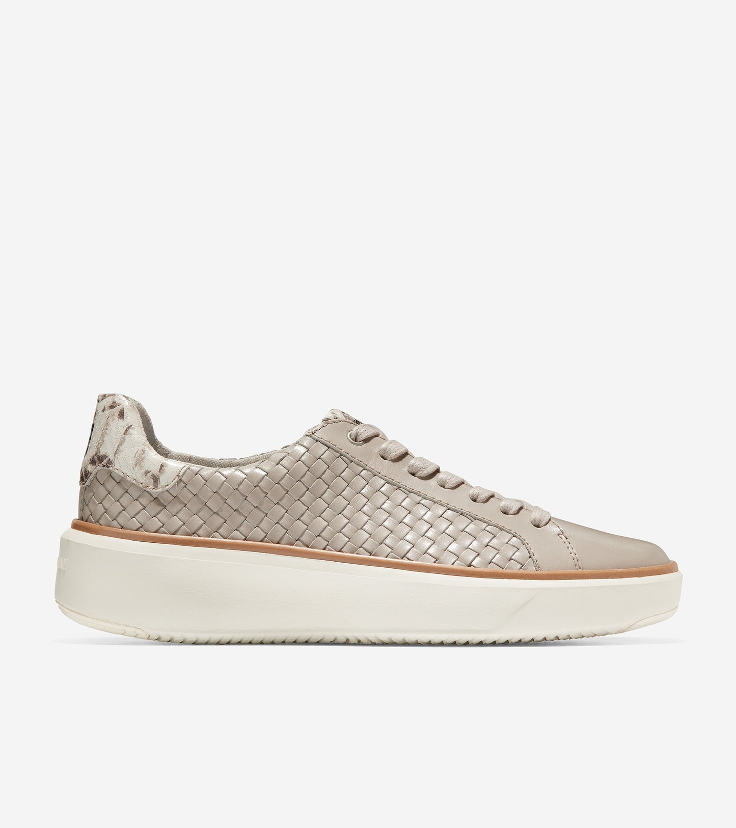 GrandPrø Topspin Lux Sneaker - Style W27591 - Angle A