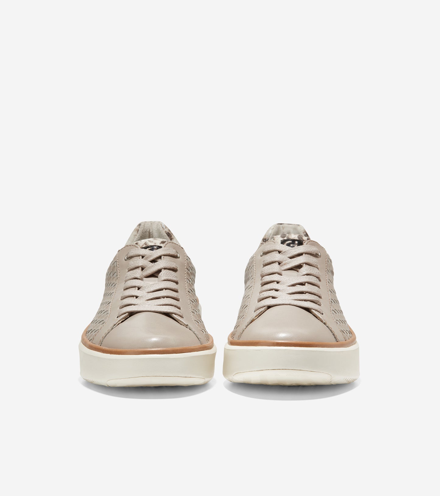 GrandPrø Topspin Lux Sneaker - Style W27591 - Angle B