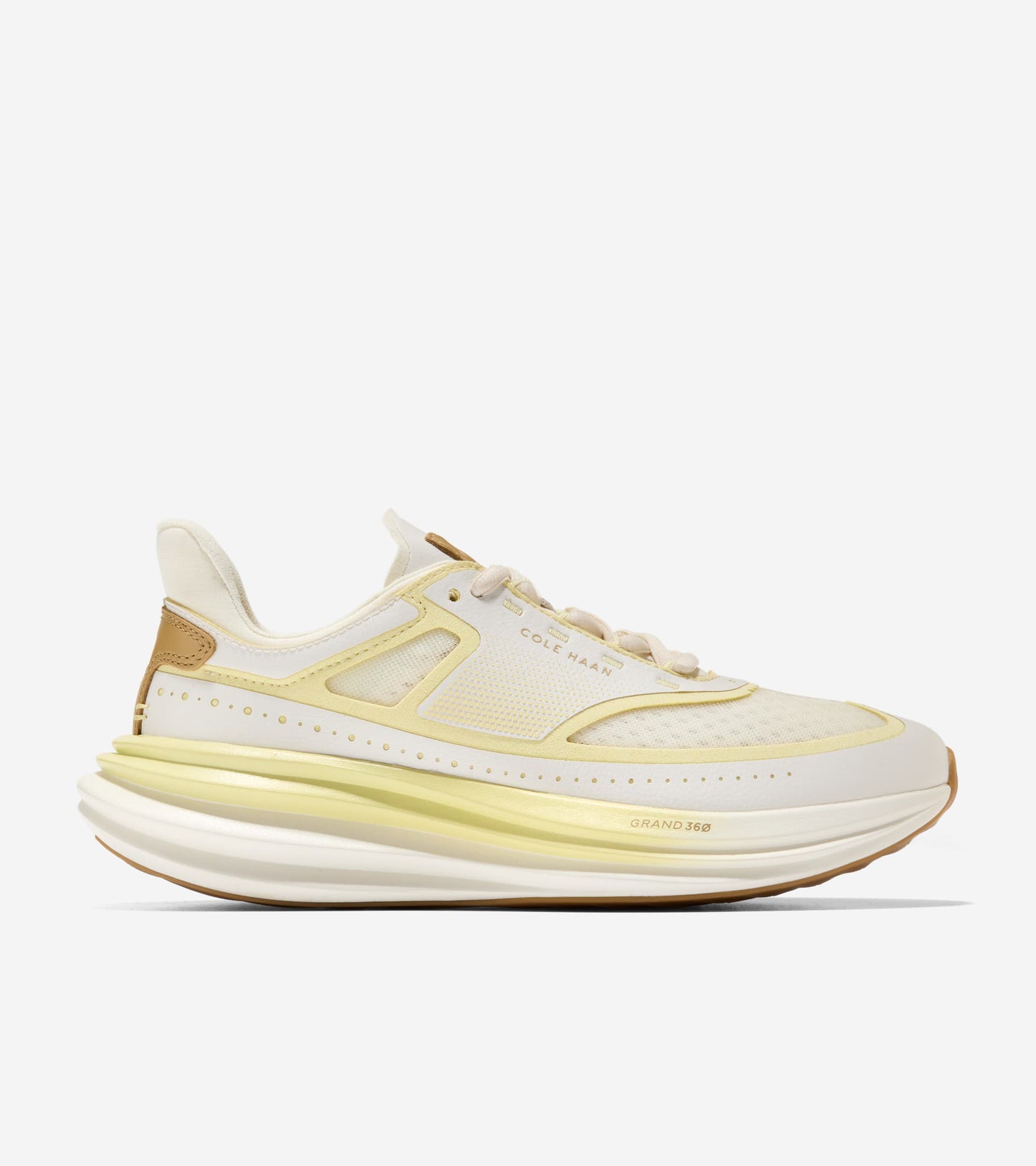 Women's ØriginalGrand Quadstar Running Shoe - Style W36334 - Angle A