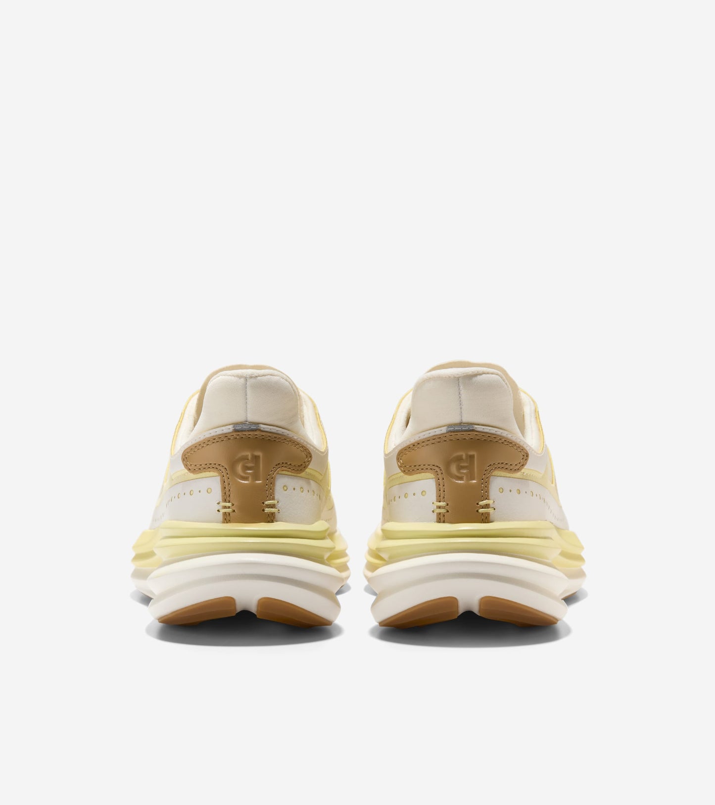 Women's ØriginalGrand Quadstar Running Shoe - Style W36334 - Angle C