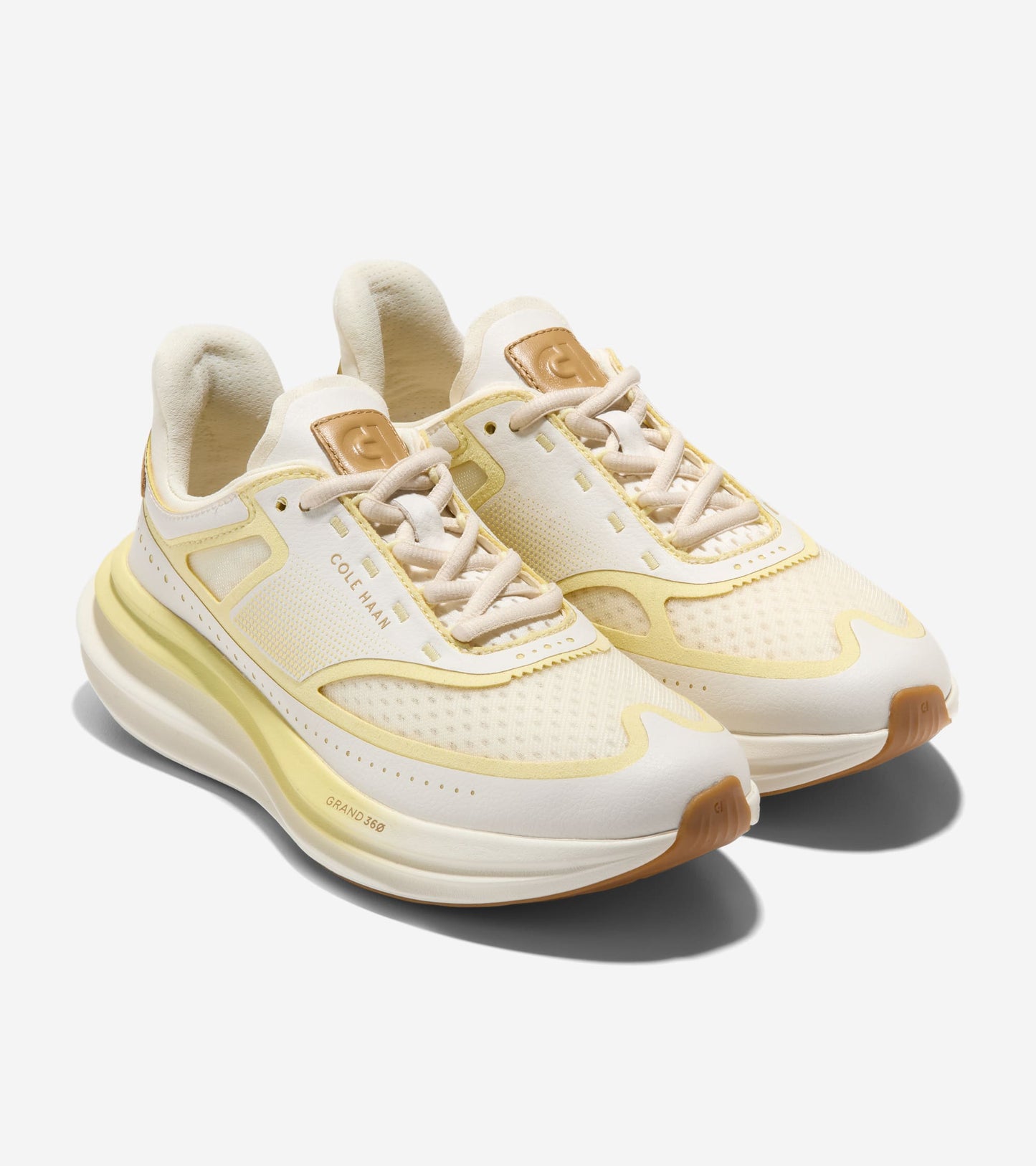 Women's ØriginalGrand Quadstar Running Shoe - Style W36334 - Angle E