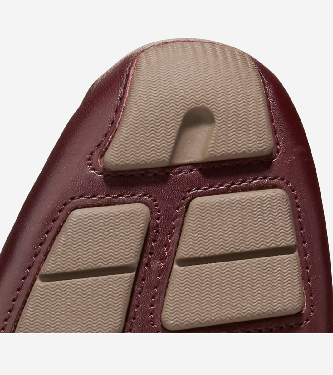 حذاء درايفر جراند مقصوص بالليزر مزين بشريط بيني للرجال – Cole Haan ...