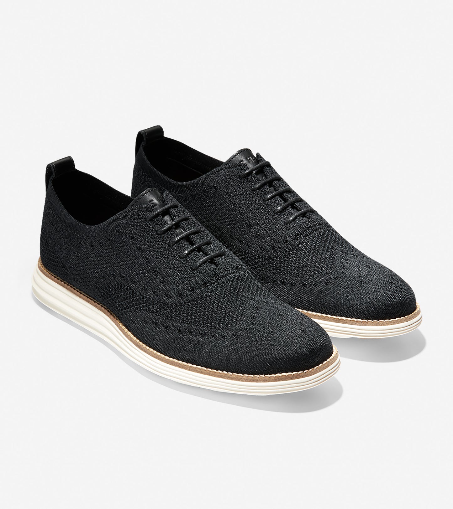 ColeHaan-ØriginalGrand Wingtip Oxford-c27959-Black Stitchlite™-Ivory