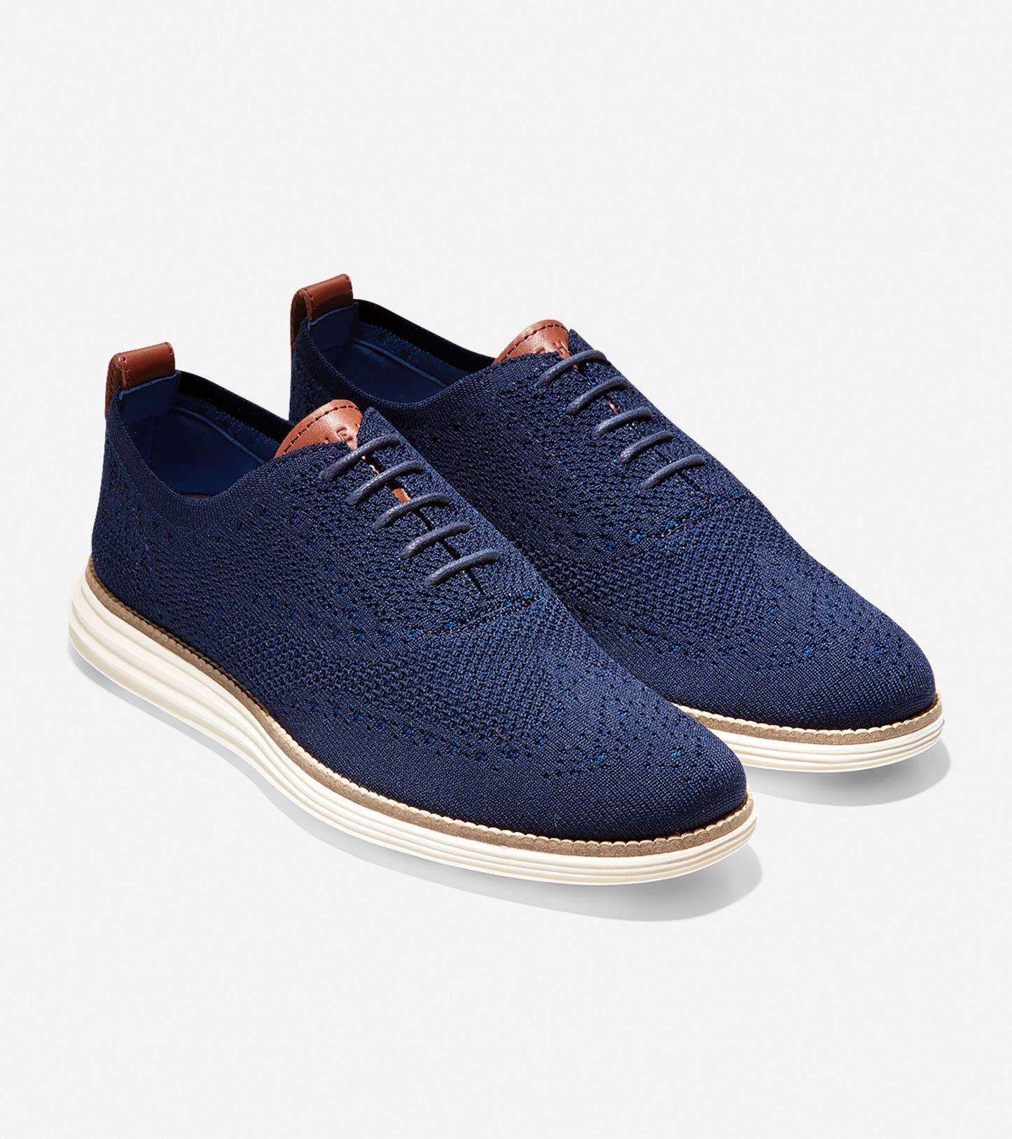 ColeHaan-ØriginalGrand Wingtip Oxford-c27960-Navy Stitchlite™-Ivory