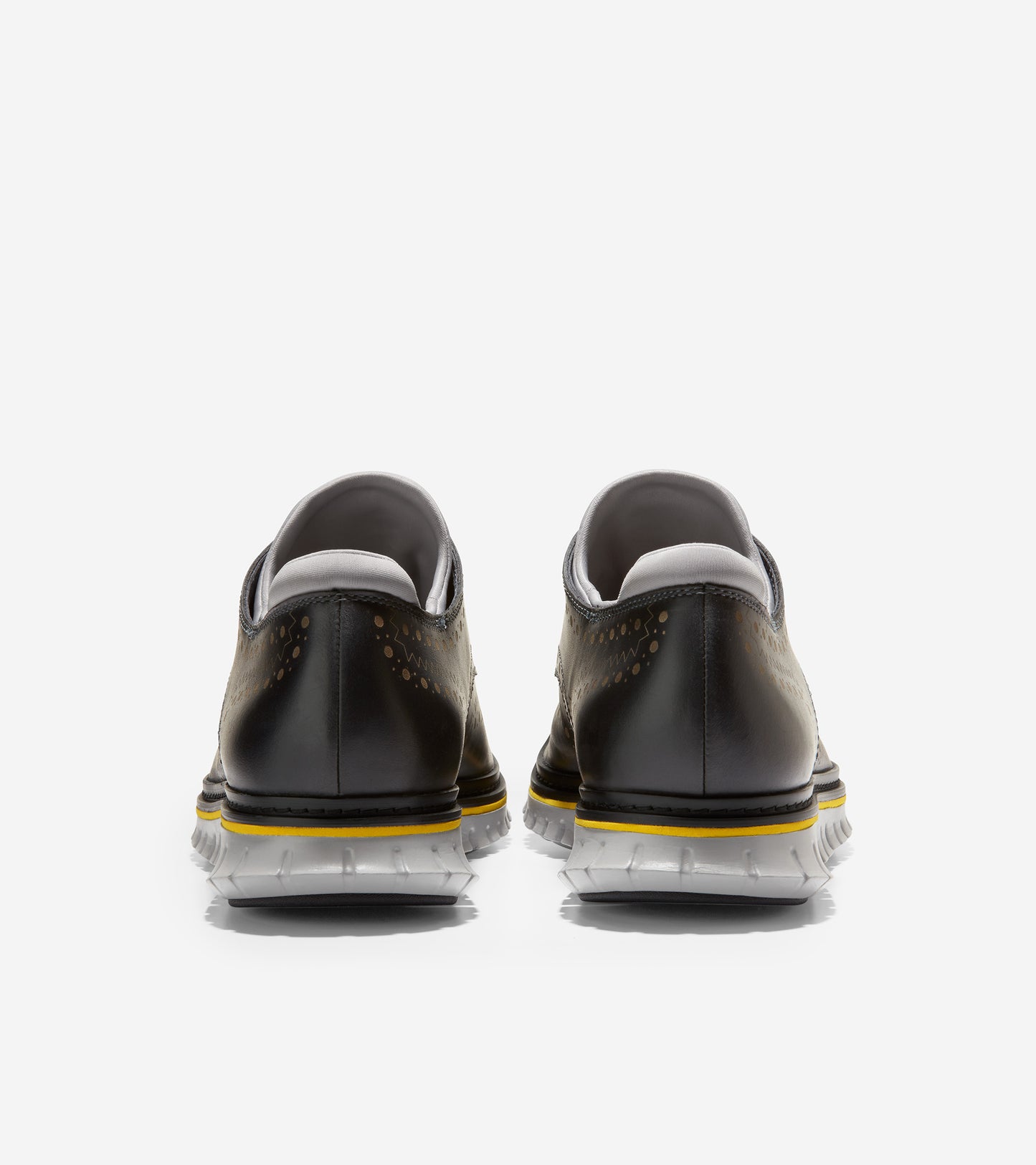 c32375-ZERØGRAND Wingtip Oxford-Turbulence-Sleet