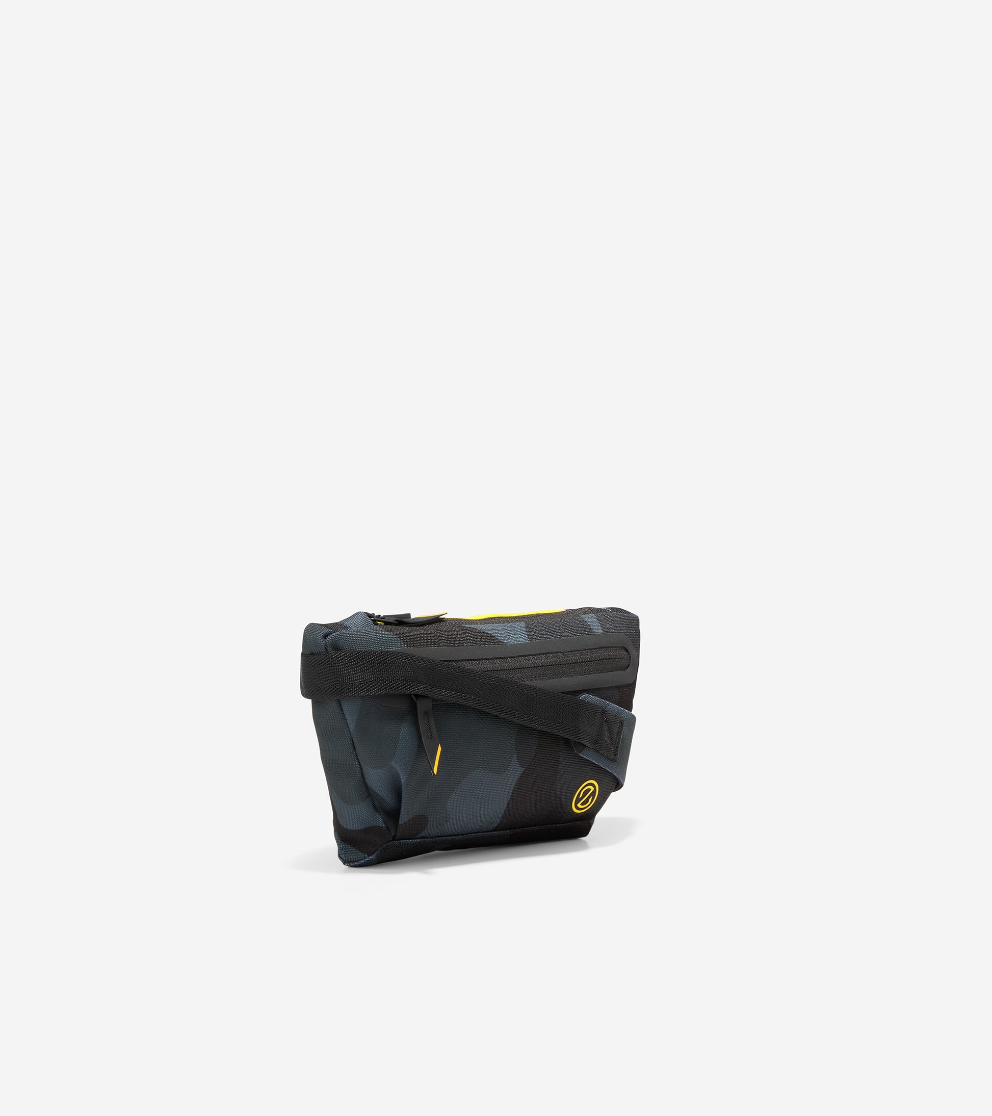 f11989-ZERØGRAND Crossbody-Midnight Camo