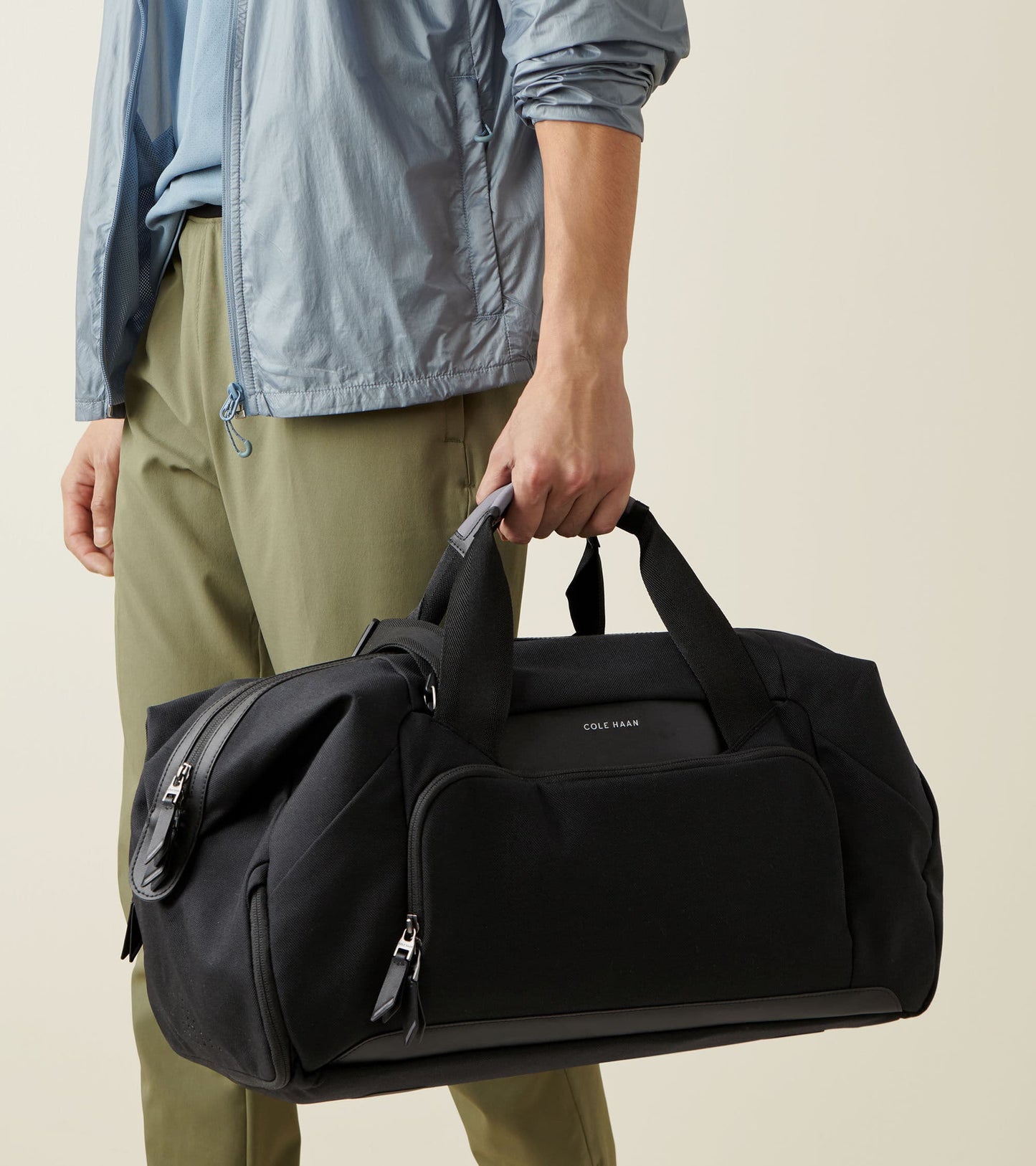 f12294-Men's Outpace Duffle-Black