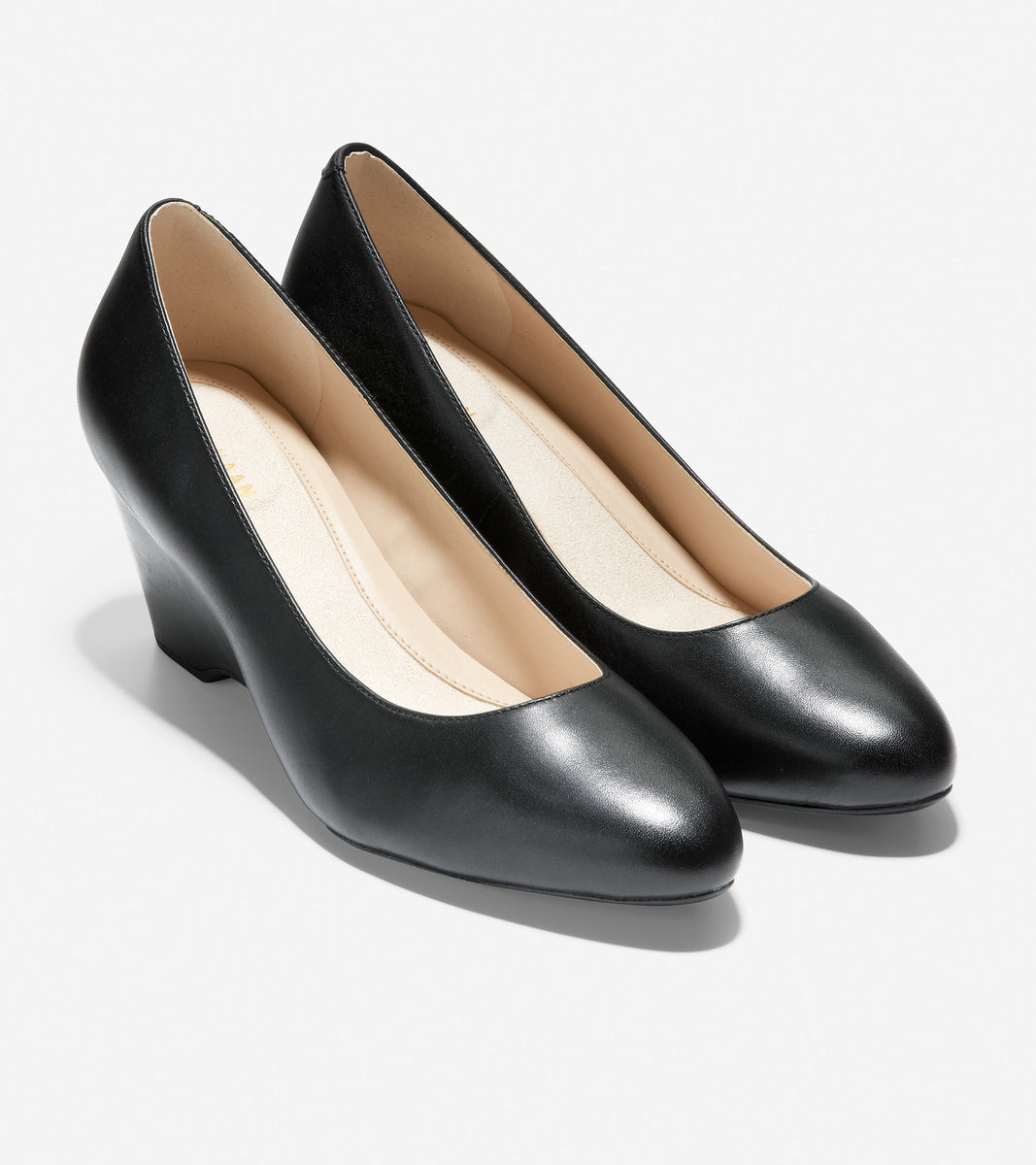 ColeHaan-The Go-To Wedge-w17526-Black Leather