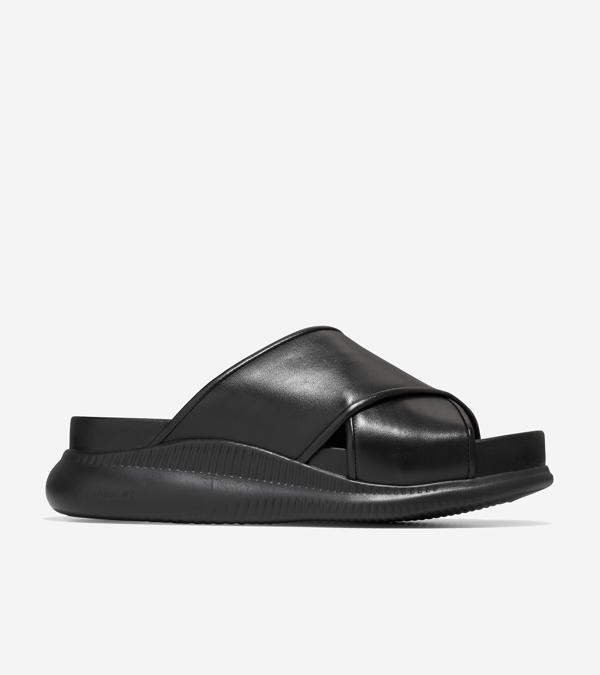 2.ZERØGRAND Criss Cross Slide Sandal