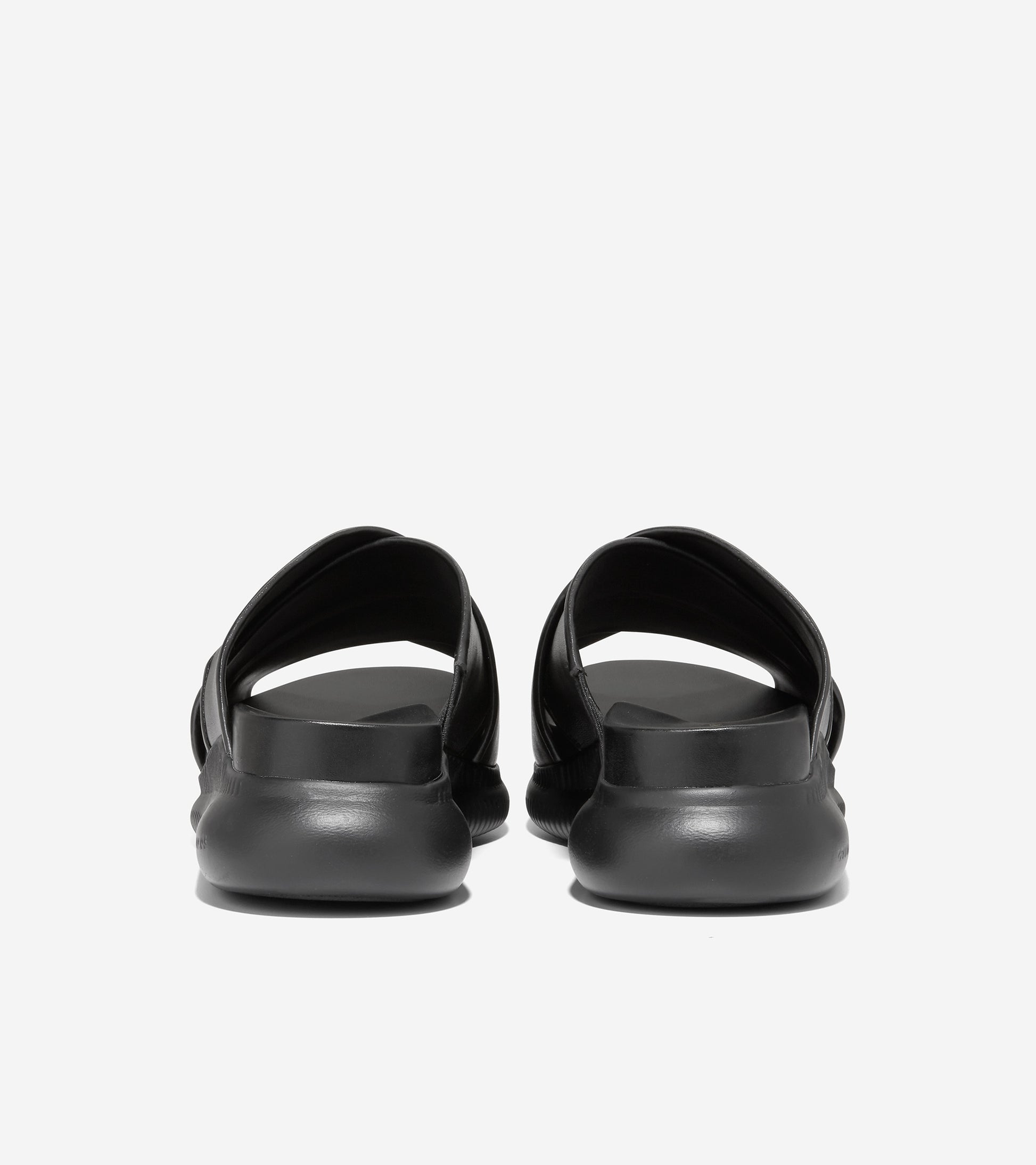 2.ZERØGRAND Criss Cross Slide Sandal
