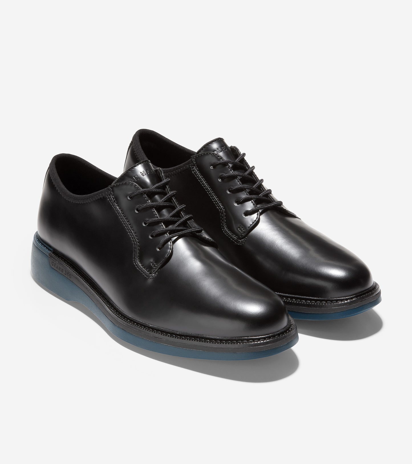 ColeHaan-Grand Ambition Postman Oxford-c34109-Black Brush Off/Dark Denim