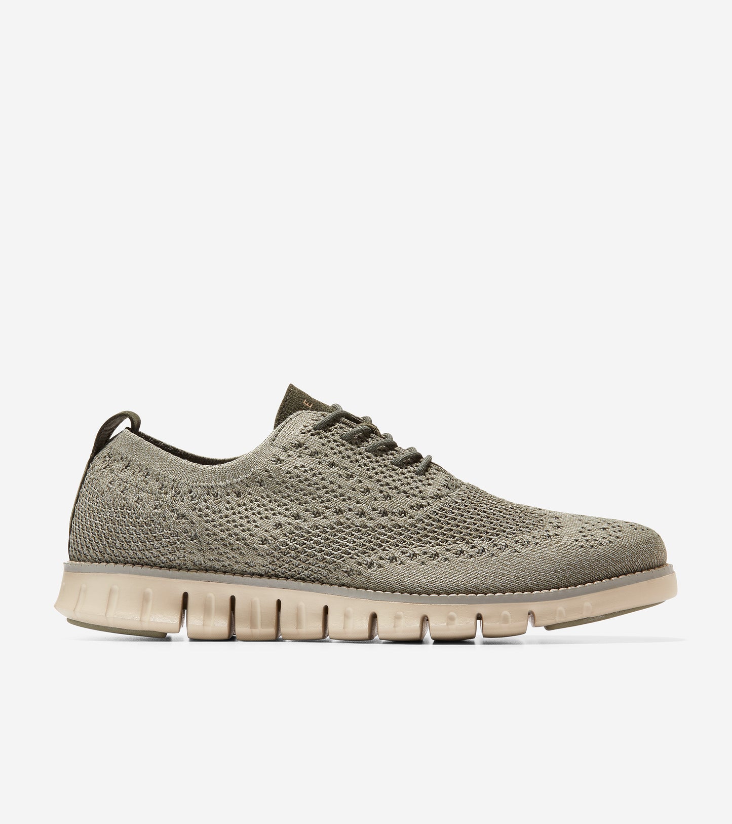 c35426-ZERØGRAND Wingtip Oxford-Dusty Olive Stitchlite™