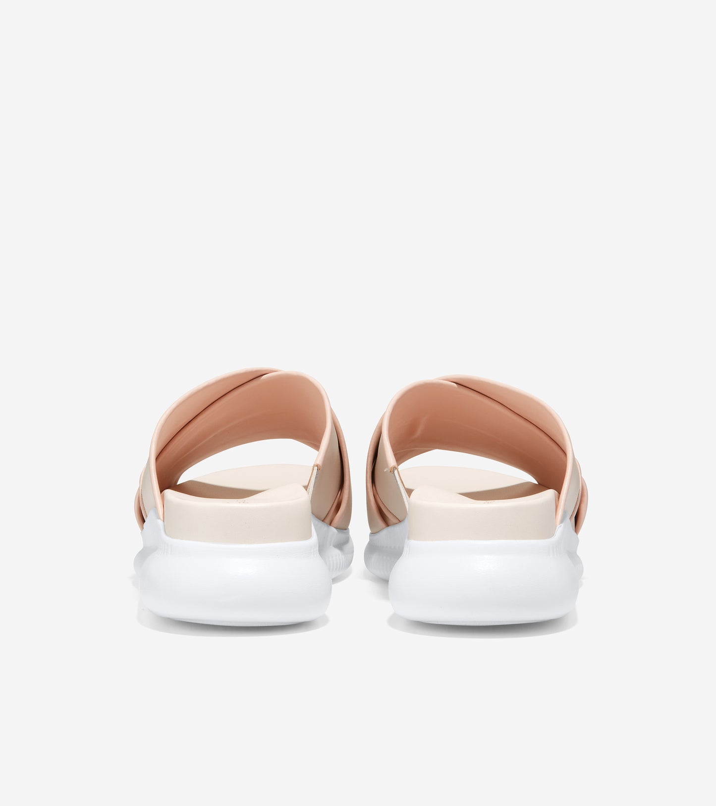 2.ZERØGRAND Criss Cross Sandal