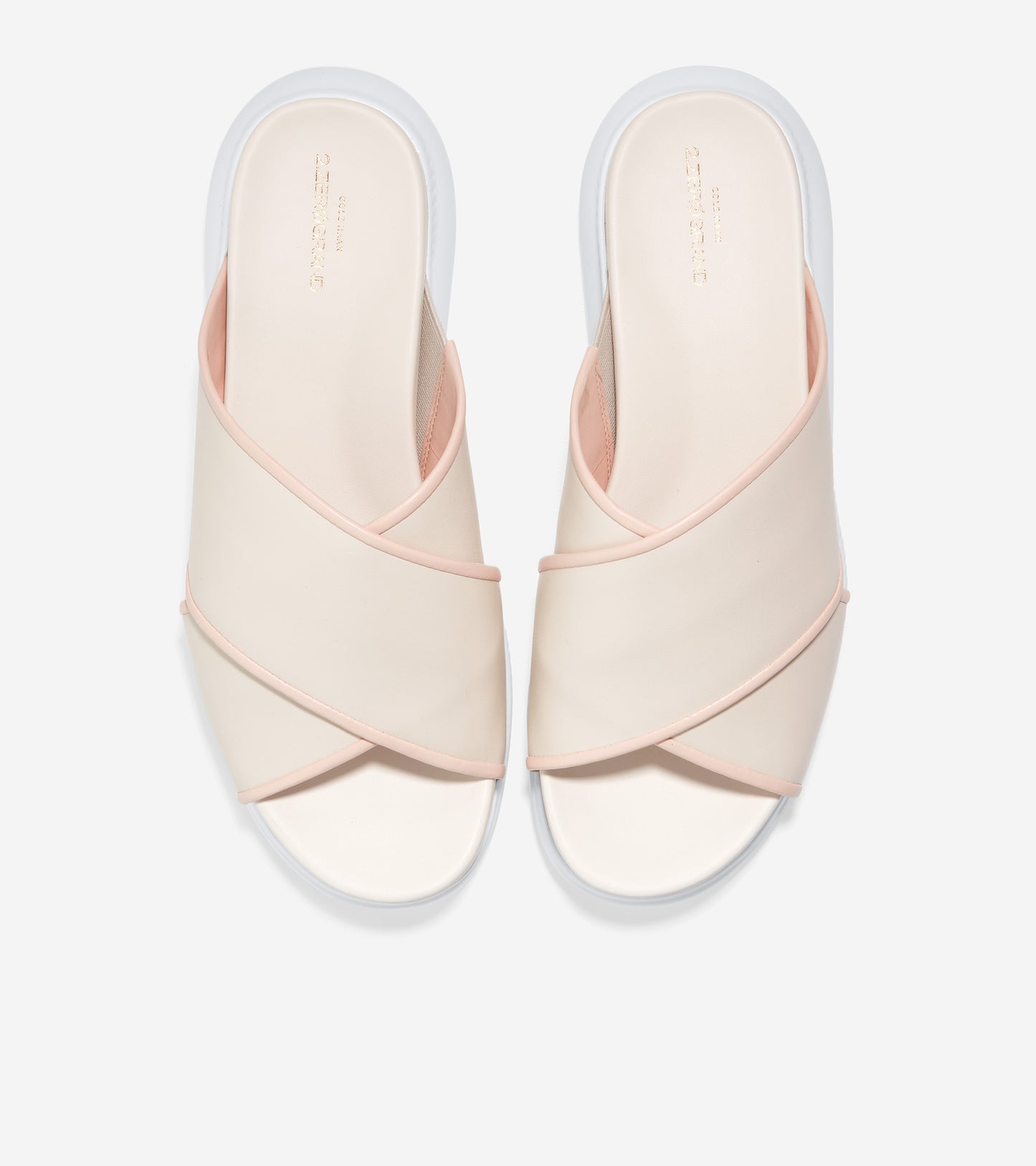 2.ZERØGRAND Criss Cross Sandal